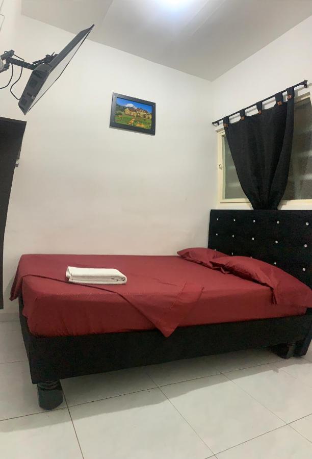 קאלי Hotel42-33 מראה חיצוני תמונה